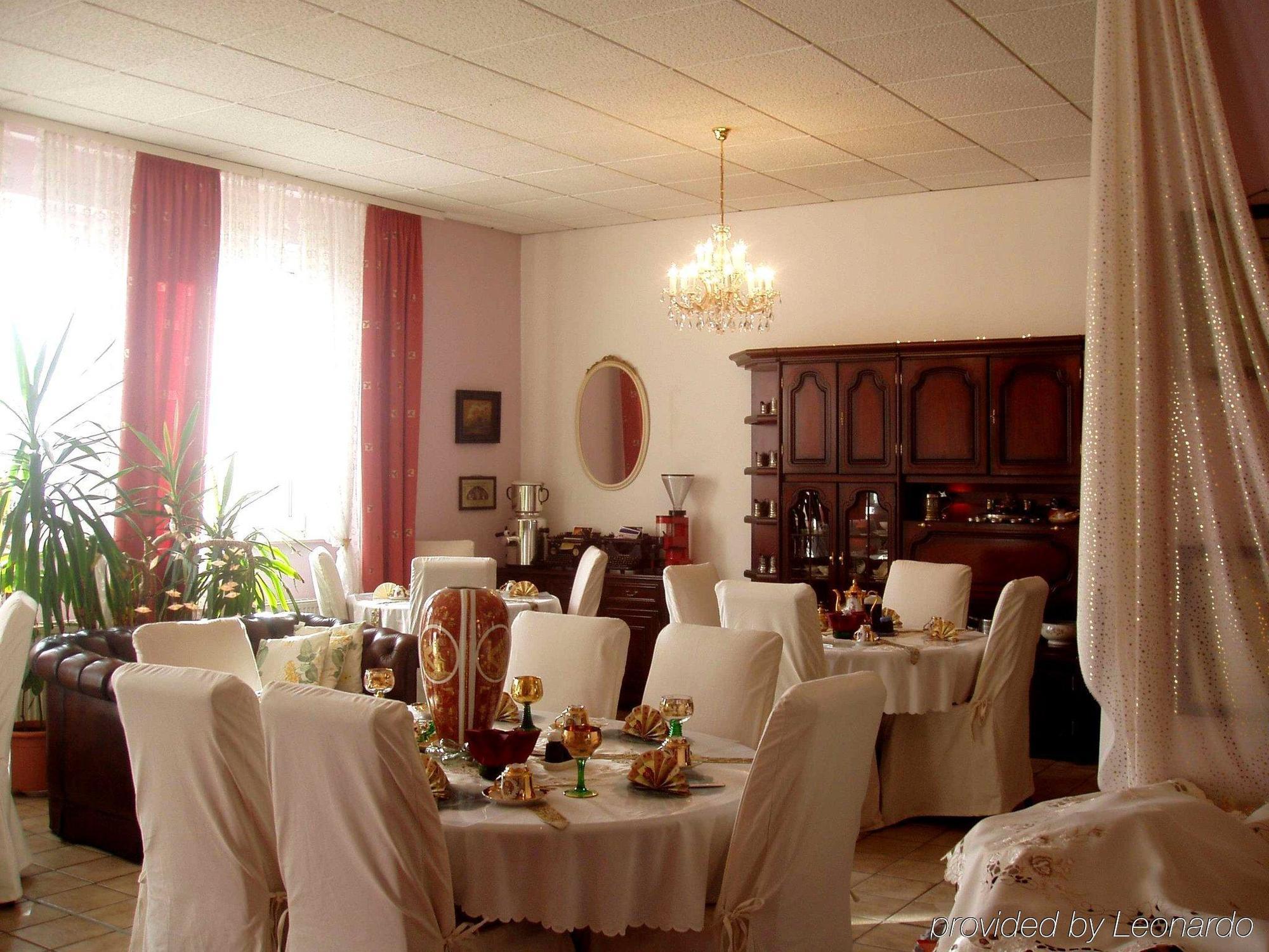 Hotel Attache Raunheim Restoran fotoğraf