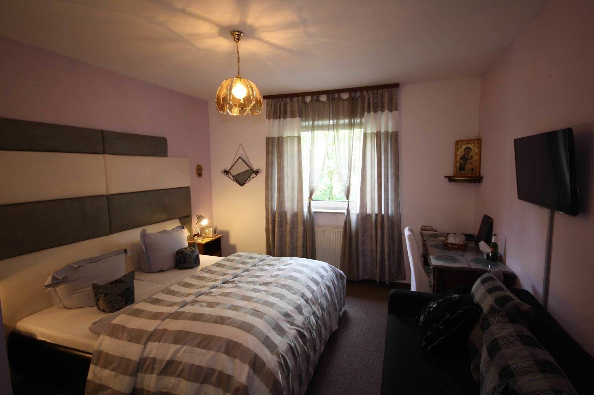 Hotel Attache Raunheim Dış mekan fotoğraf