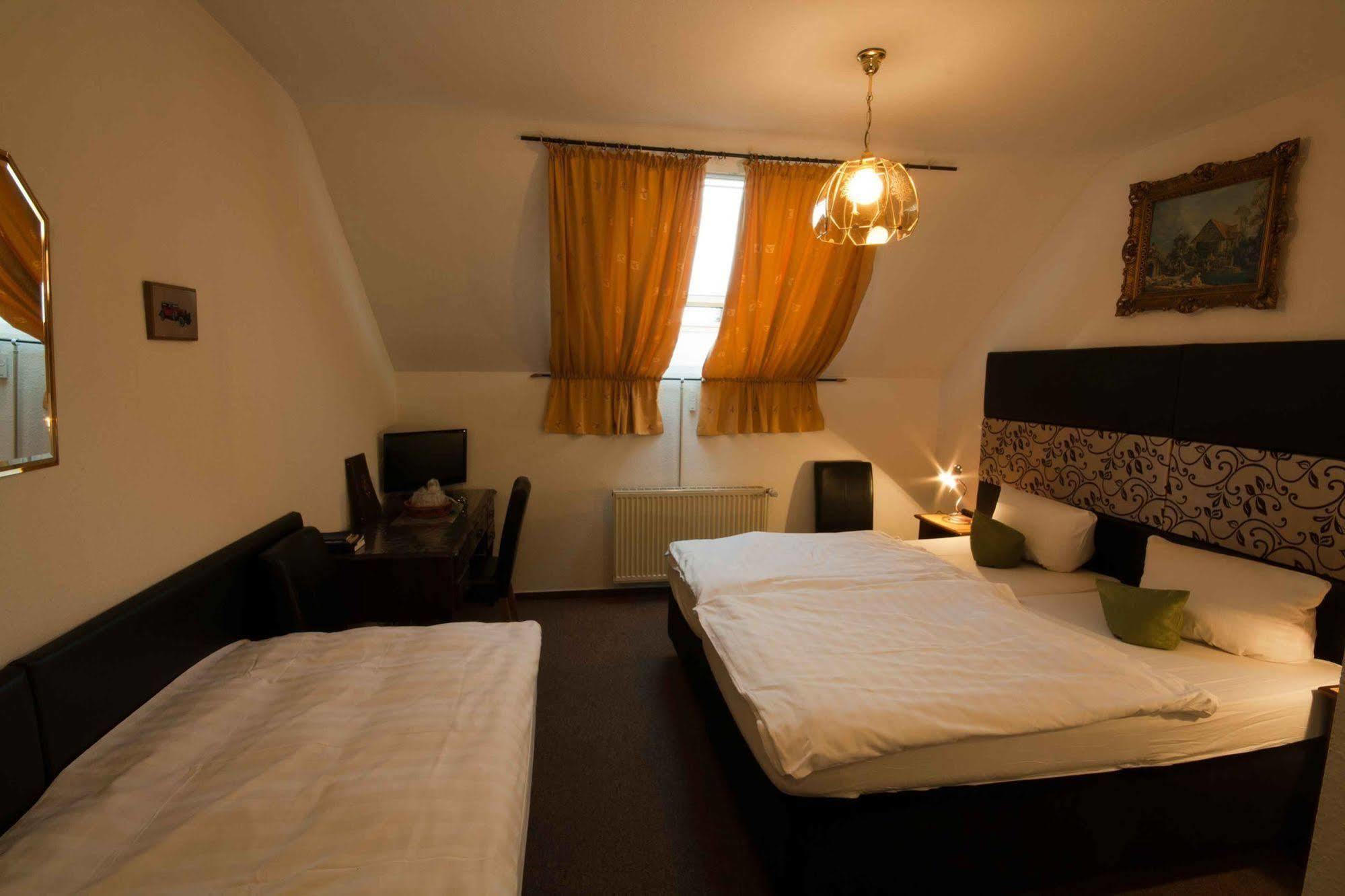 Hotel Attache Raunheim Dış mekan fotoğraf