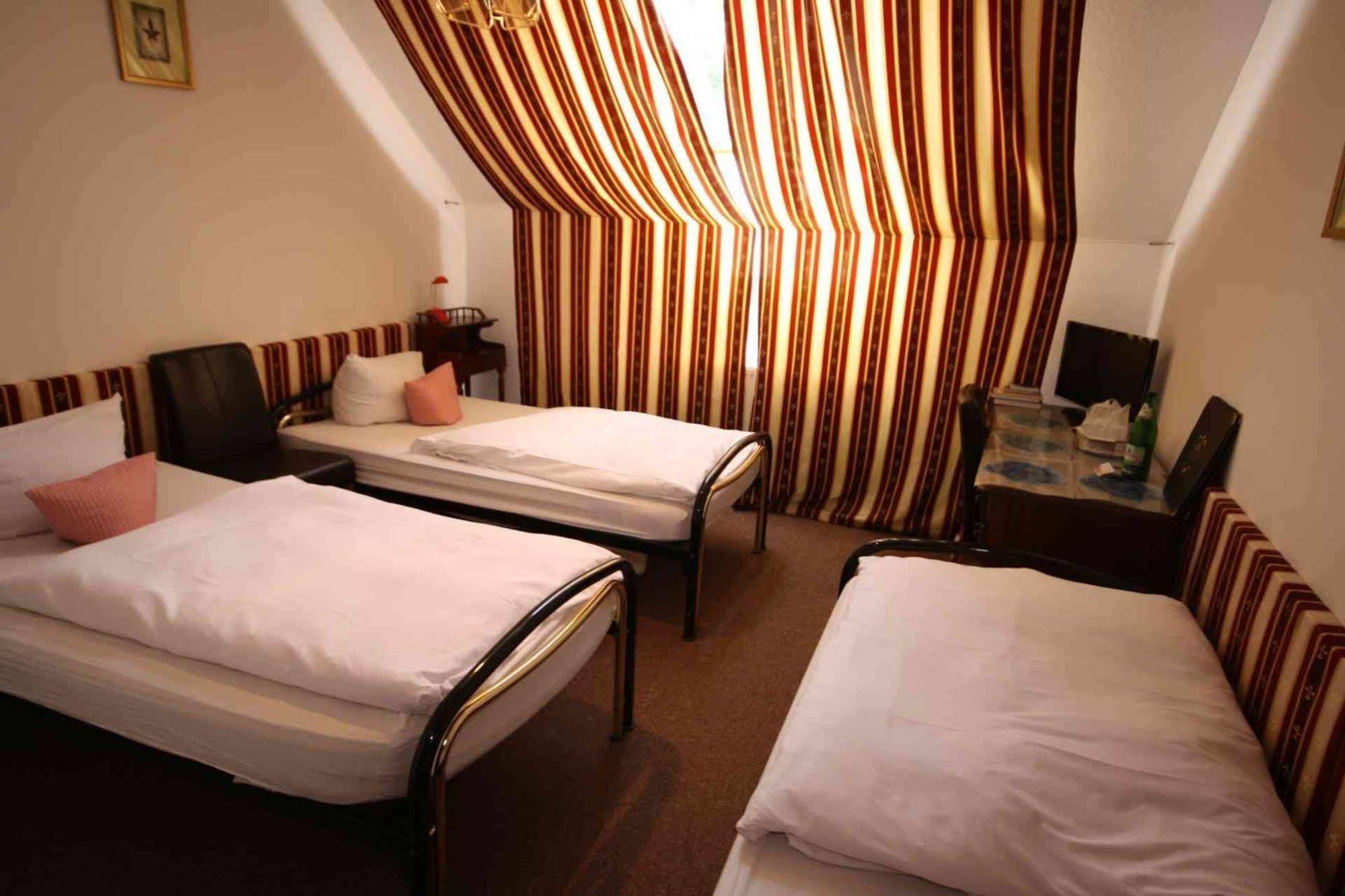Hotel Attache Raunheim Dış mekan fotoğraf