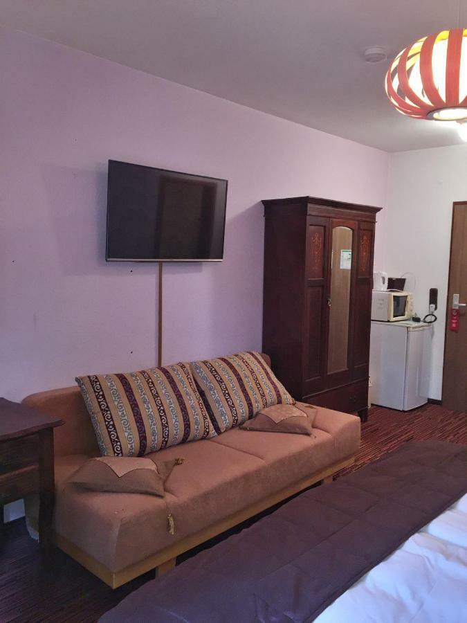 Hotel Attache Raunheim Dış mekan fotoğraf